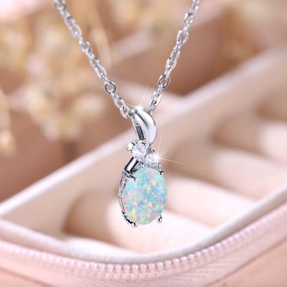 NEW 18k White Gold Opal Necklace Diamond Opal Pendant Necklace - Picture 1 of 7